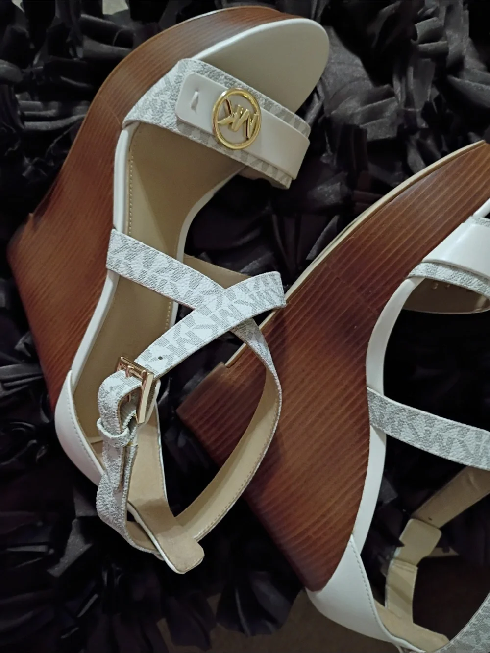 Michael Kors White and Light Gray Logo Strap Wedge Sandals with Gold MK Accent - Picture 5 of 7